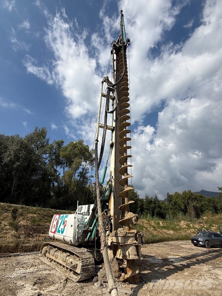 Casagrande B 125 XP مثاقيب ثقيلة