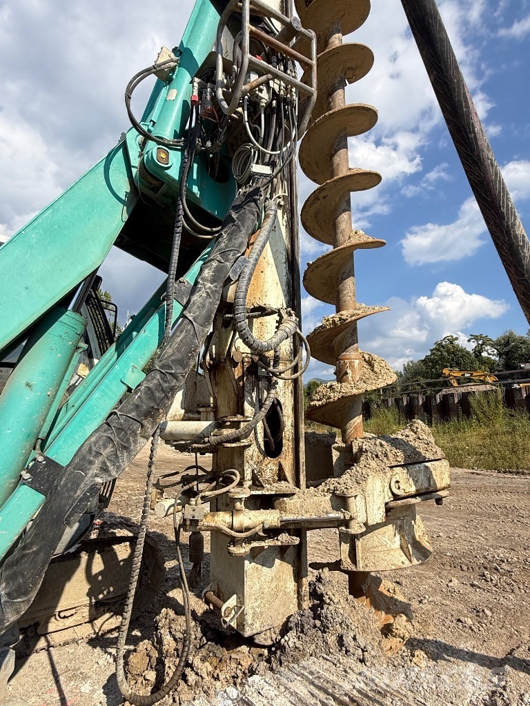 Casagrande B 125 XP مثاقيب ثقيلة