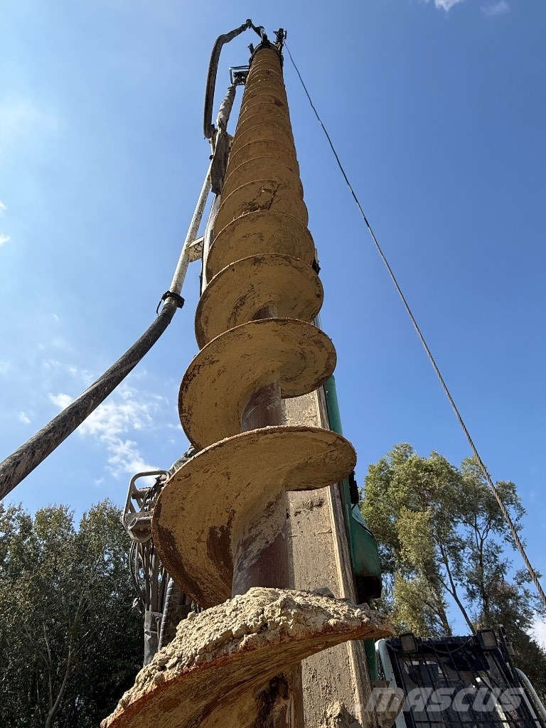 Casagrande B 125 XP مثاقيب ثقيلة