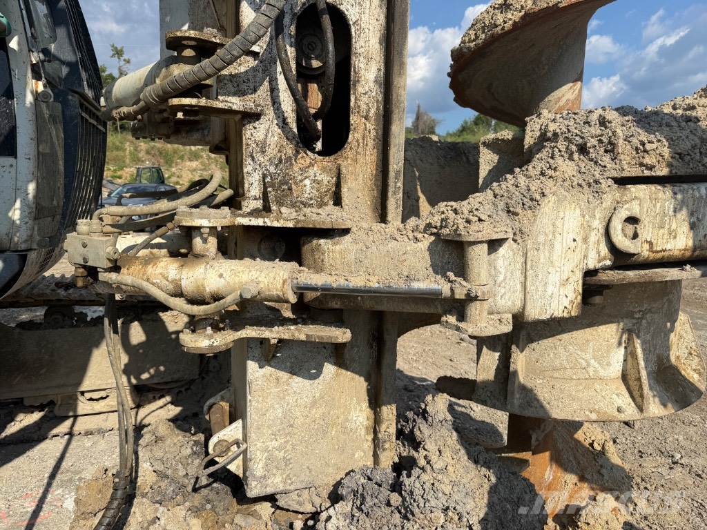 Casagrande B 125 XP مثاقيب ثقيلة