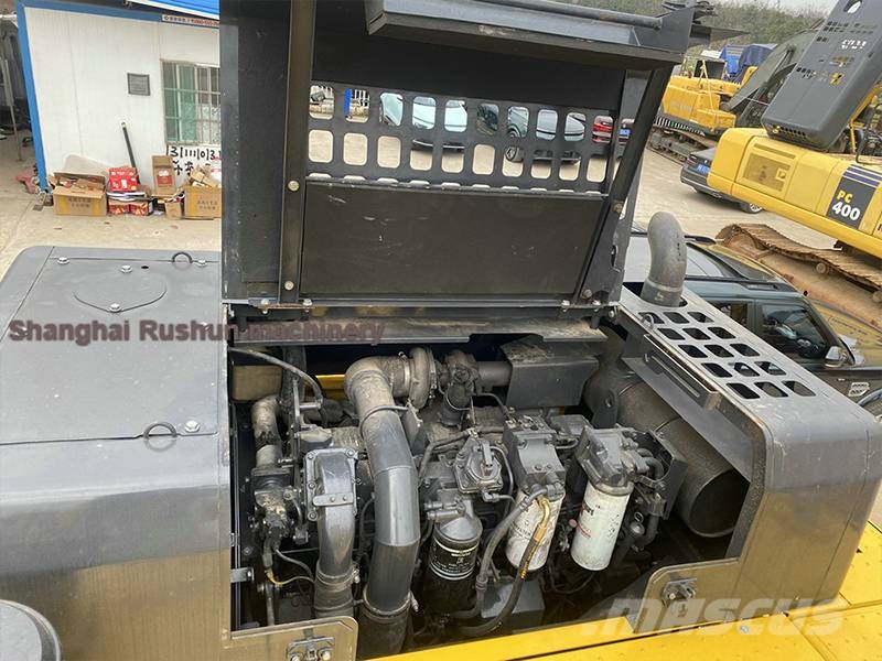 Komatsu PC 450-8 대형 굴삭기 29톤 이상