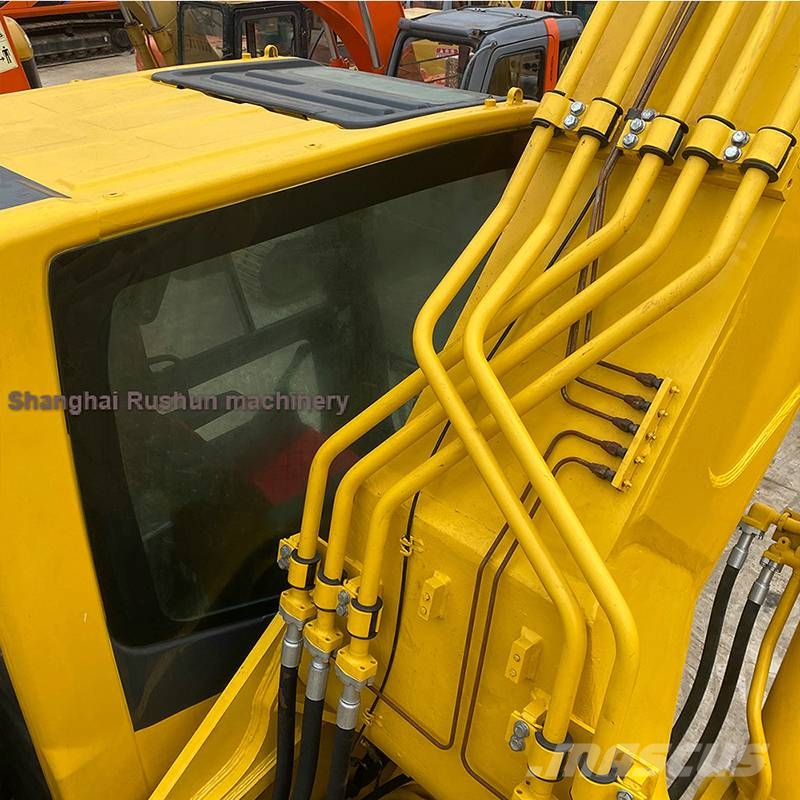 Komatsu PC 450-8 대형 굴삭기 29톤 이상
