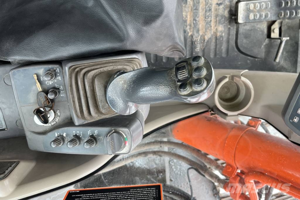 Hitachi ZX 250 Bandgrävare