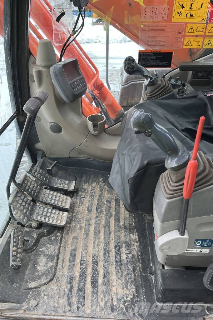 Hitachi ZX 250 Bandgrävare
