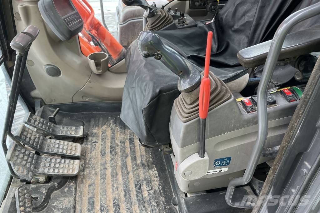 Hitachi ZX 250 Bandgrävare
