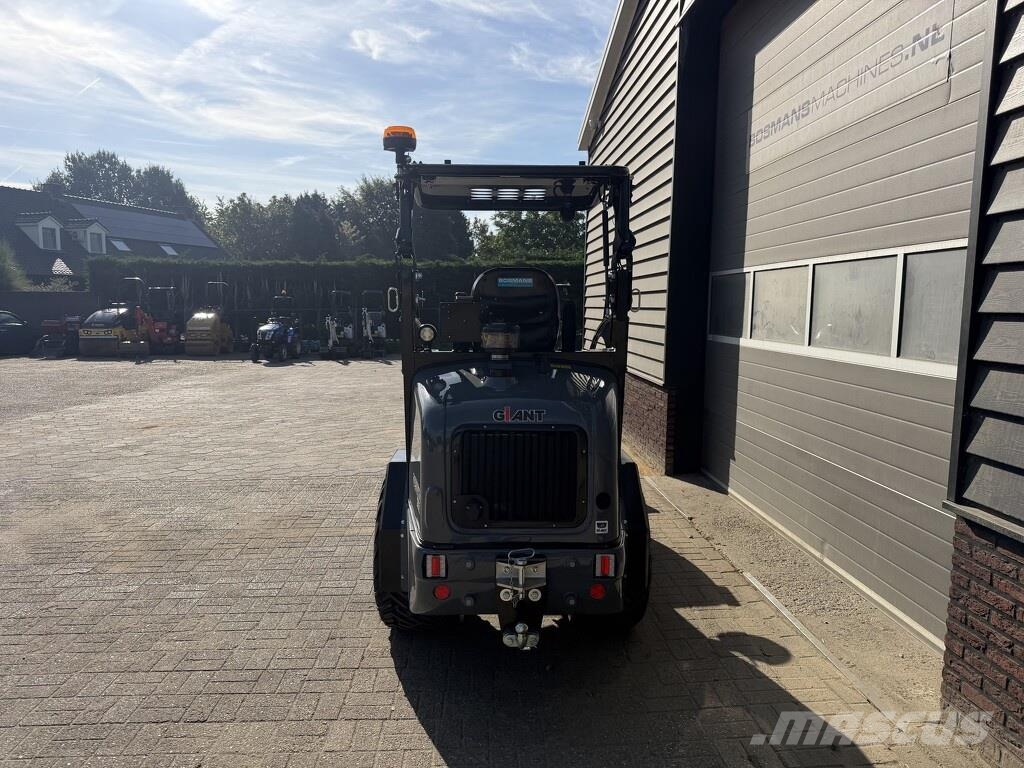 GiANT G2500 X-TRA HD minishovel NIEUW '' dikke shovel '' Radlader