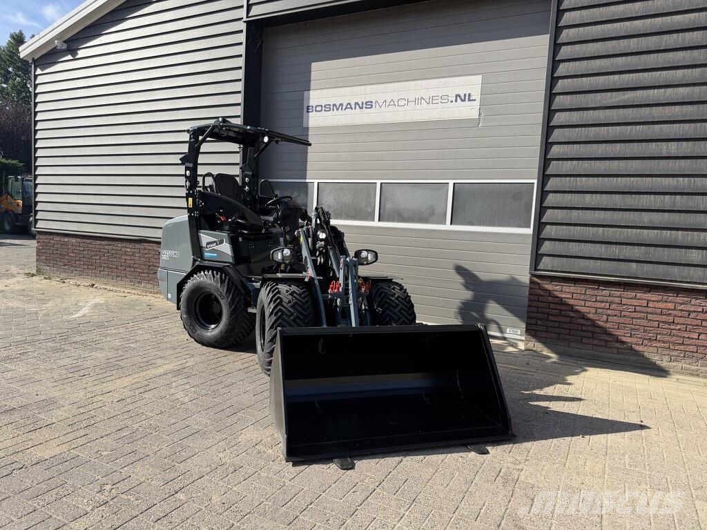 GiANT G2500 X-TRA HD minishovel NIEUW '' dikke shovel '' Radlader