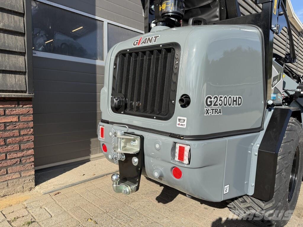 GiANT G2500 X-TRA HD minishovel NIEUW '' dikke shovel '' Radlader