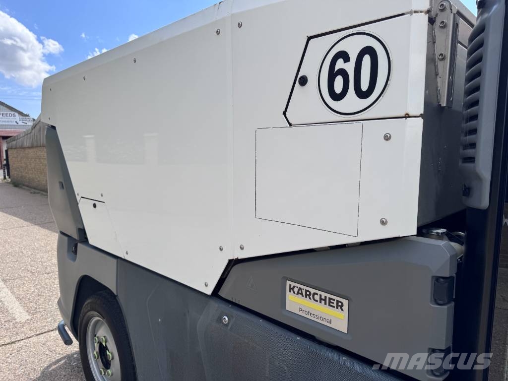 Kärcher MC250 6 TON ROAD SWEEPER Veegschrobmachines