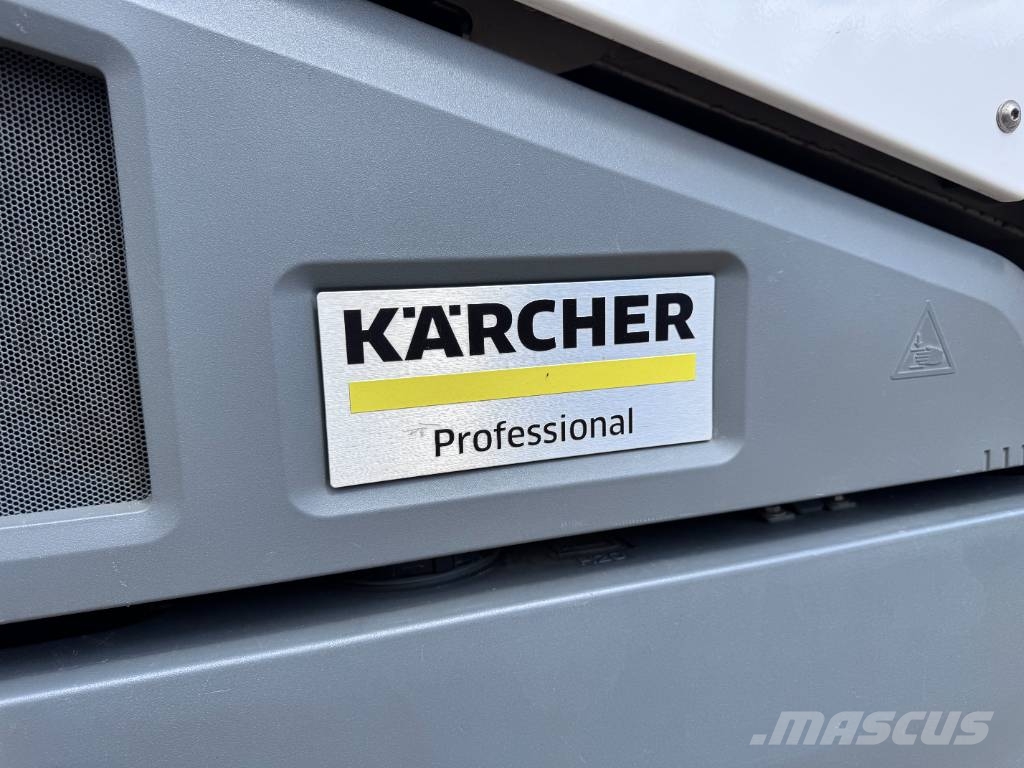 Kärcher MC250 6 TON ROAD SWEEPER Veegschrobmachines