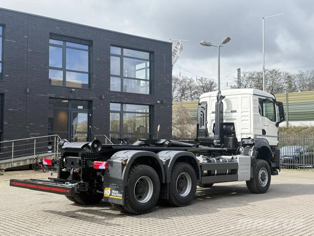 MAN TGS 33.440 MAN TGS 33.440 6x6 Euro6e Hyva - Hiab M Hook lift trucks