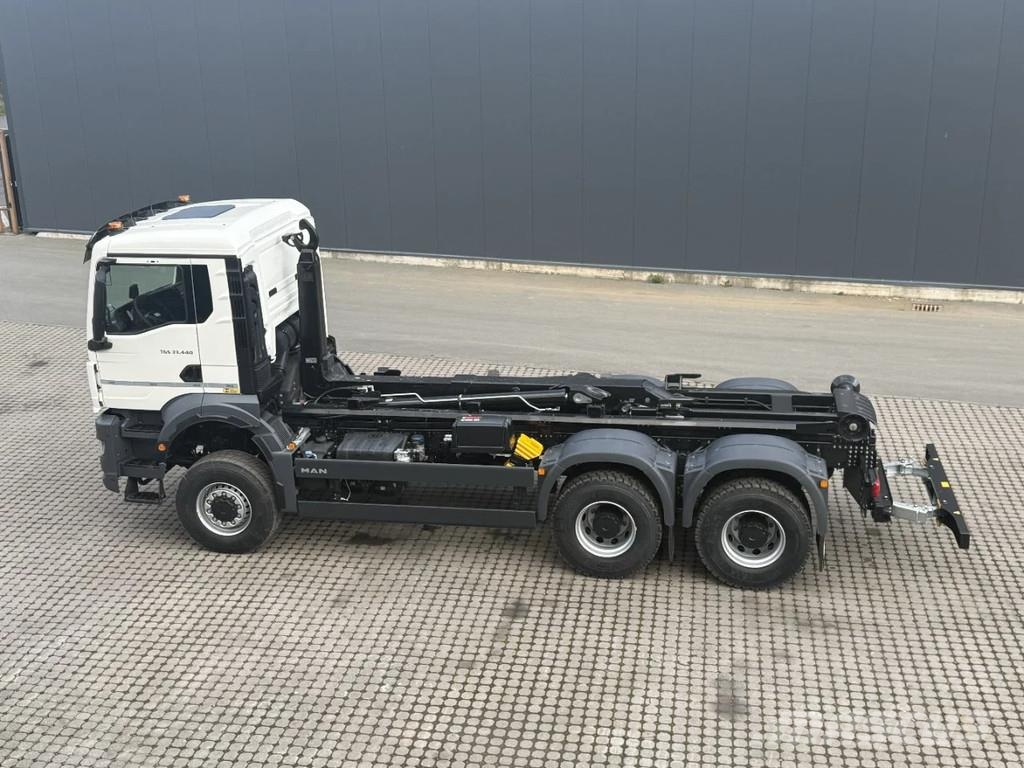 MAN TGS 33.440 MAN TGS 33.440 6x6 Euro6e Hyva - Hiab M Hook lift trucks