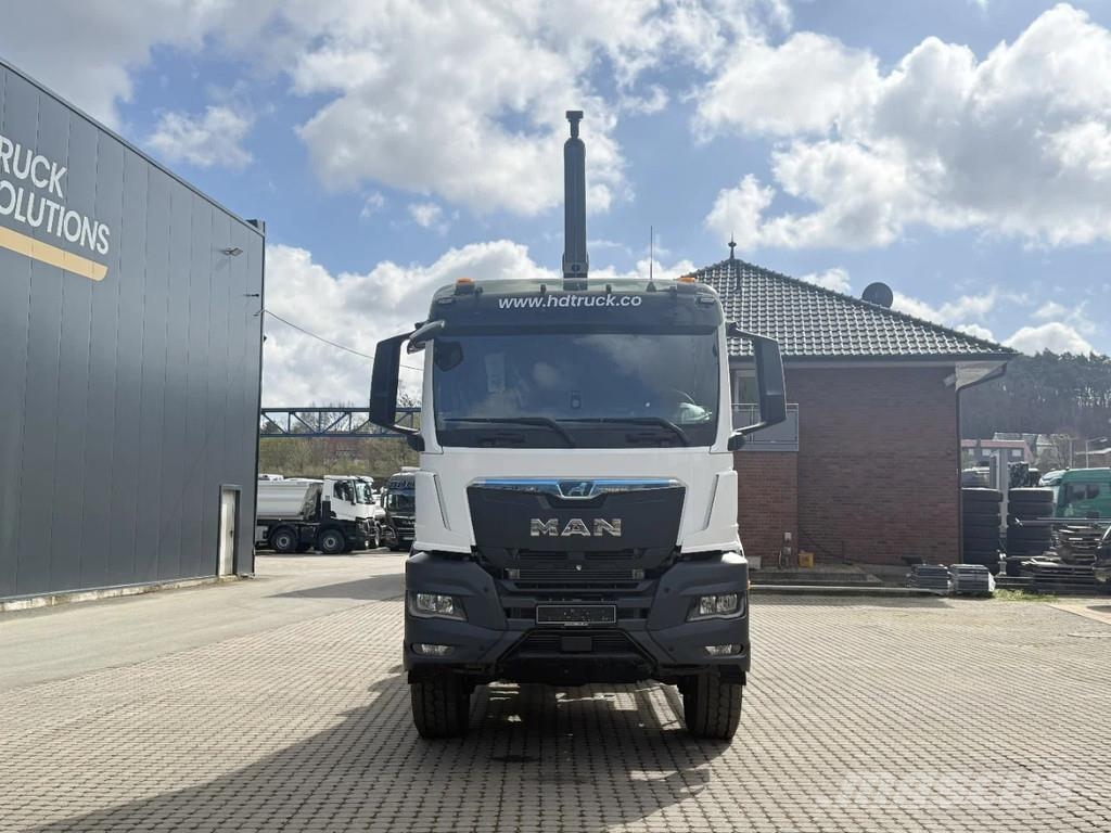 MAN TGS 33.440 MAN TGS 33.440 6x6 Euro6e Hyva - Hiab M Hook lift trucks