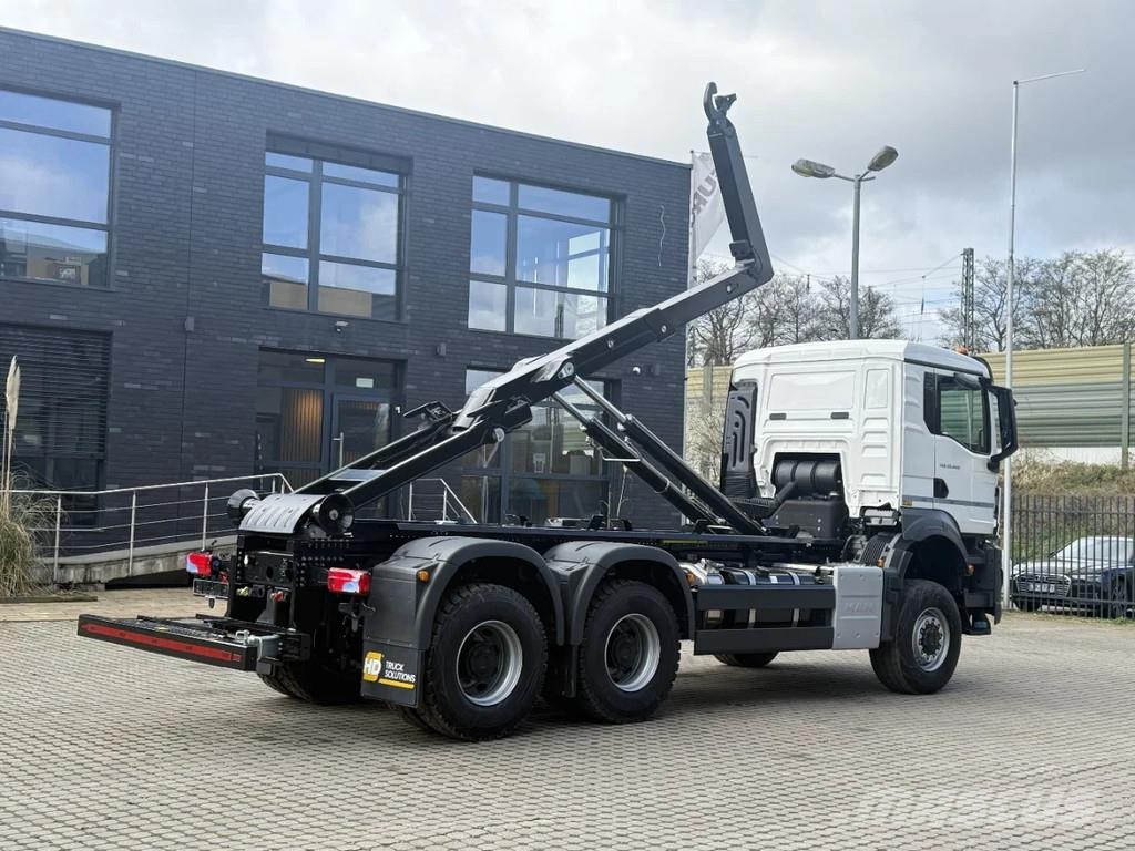 MAN TGS 33.440 MAN TGS 33.440 6x6 Euro6e Hyva - Hiab M Hook lift trucks
