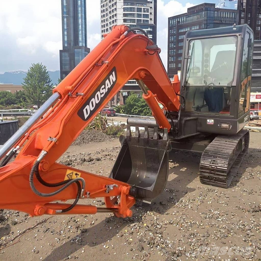Doosan DH 60 Minigravemaskiner