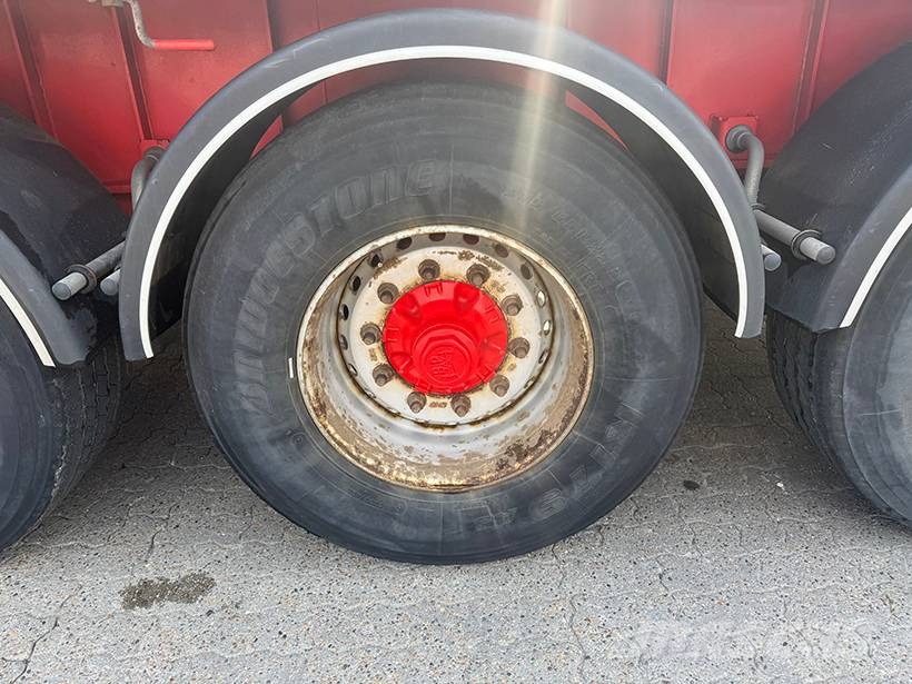 Kel-Berg 3 axle Extendable / Ausziehbarer auflieger Pritschenauflieger