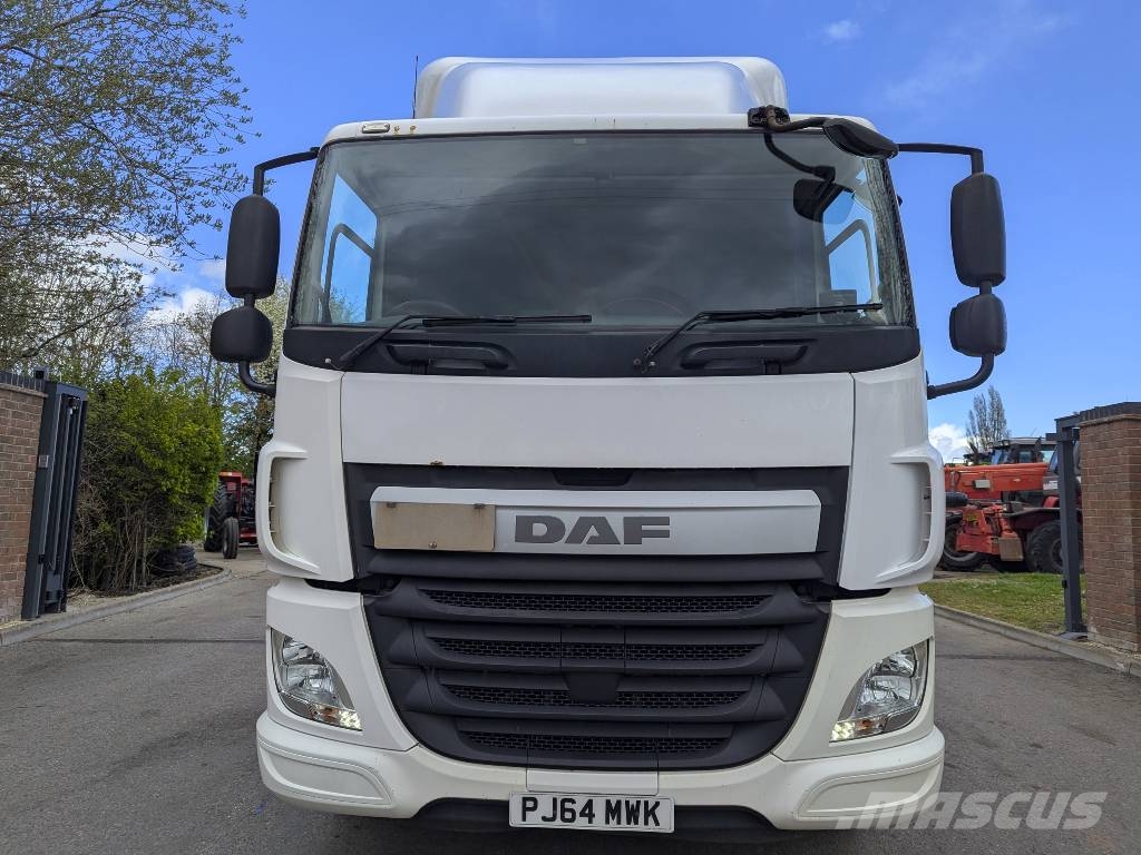 DAF CF 400 Sadulveokid
