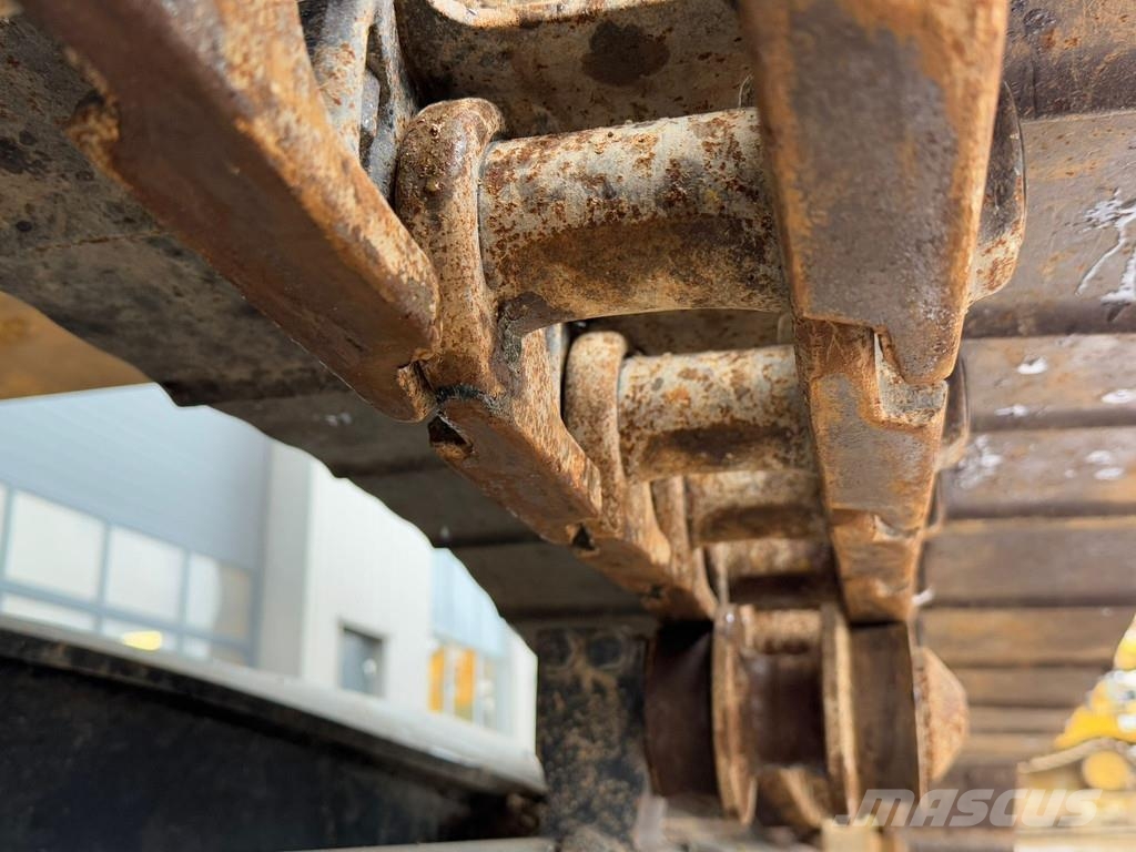 Komatsu HB215LC-1 HB Bagri goseničarji
