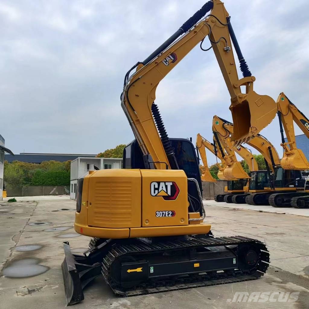 CAT 307E2 Pelle sur chenilles
