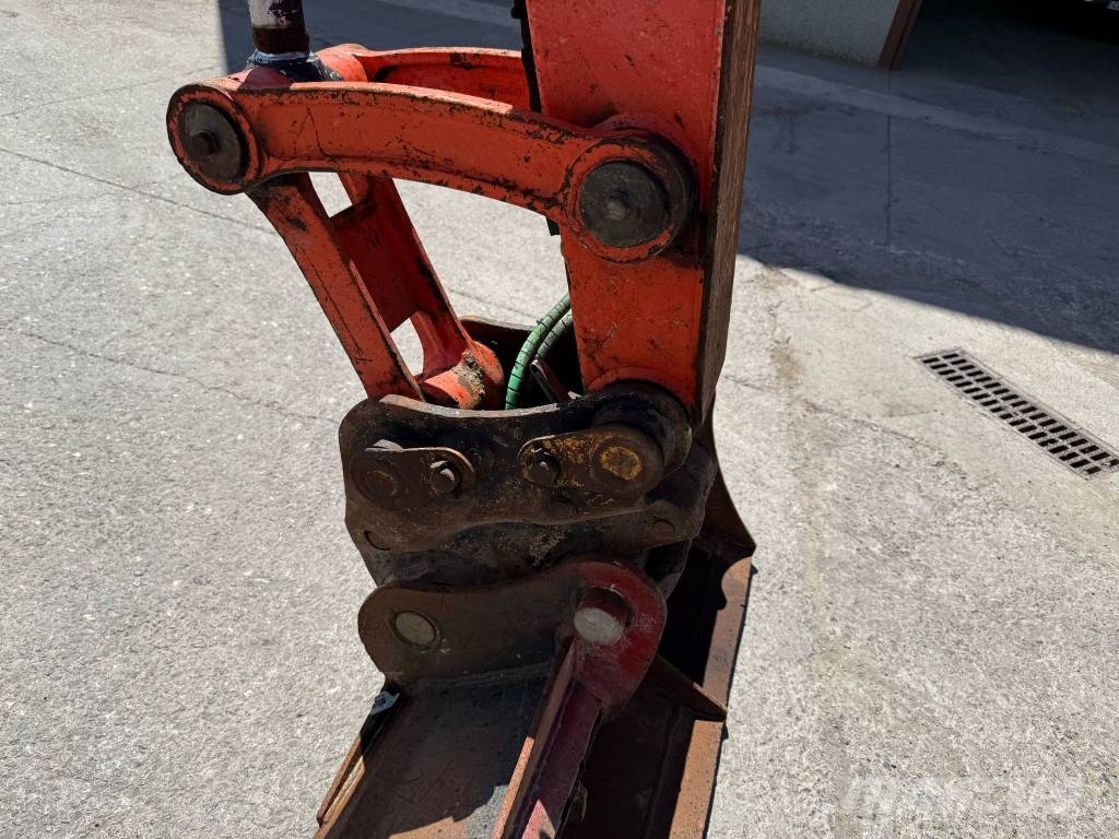 Kubota KX 080-4 中型挖掘机