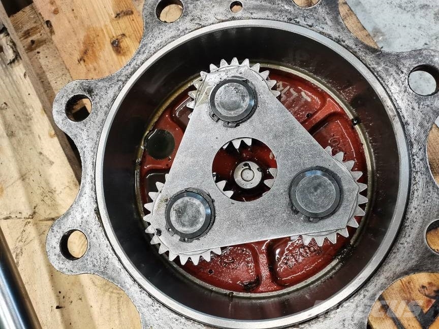 Weidemann T 6027 {Carraro 26.16}satellite basket Μετάδοση κίνησης