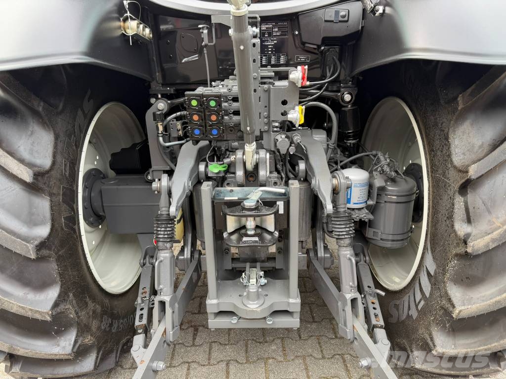 Valtra N 135 H Tractors