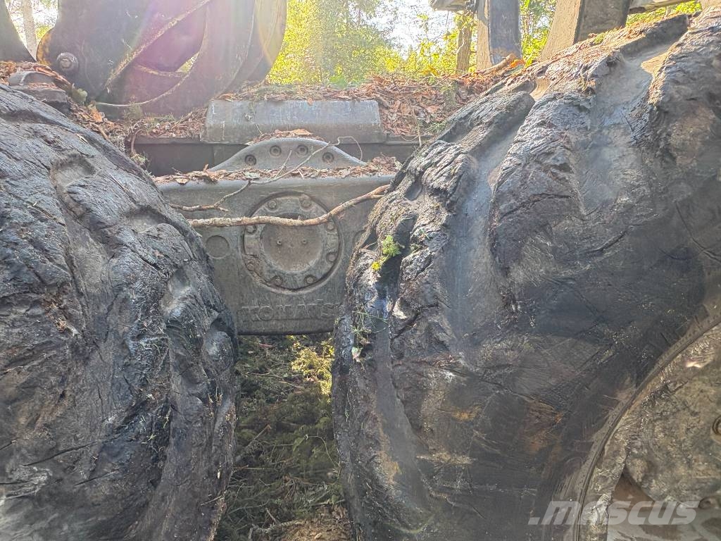 Komatsu 875 Kuormatraktorit