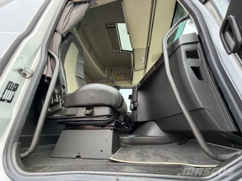 Volvo FH 540 6X4 Lyftbar Tandem Sattelzugmaschinen