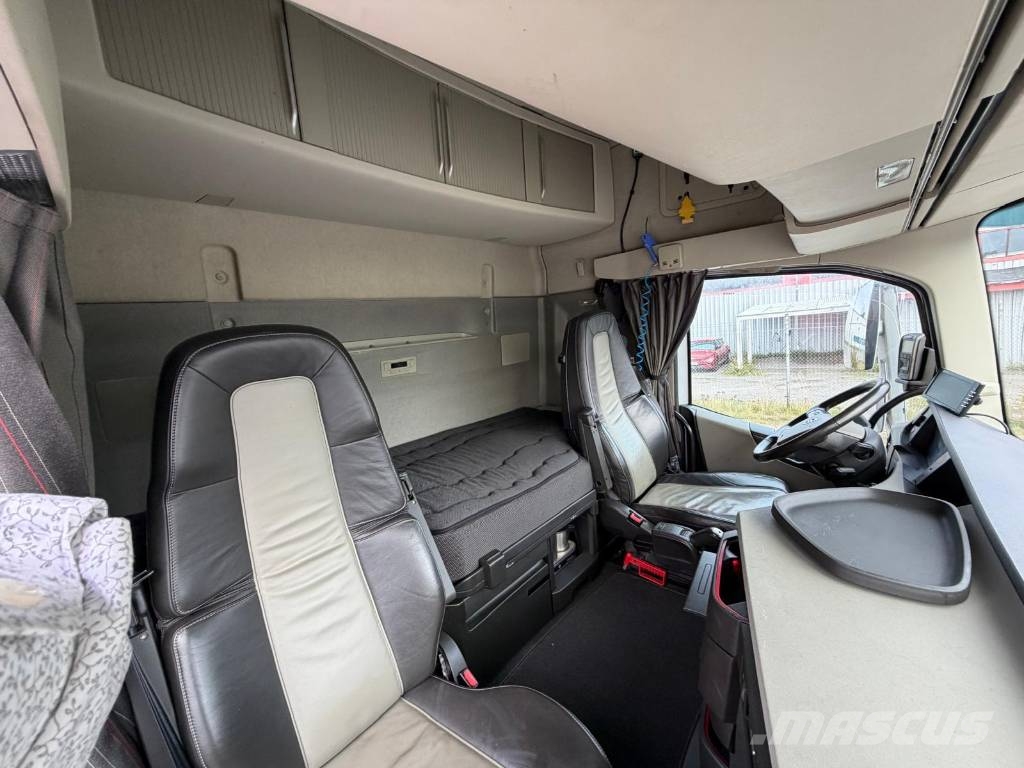 Volvo FH 540 6X4 Lyftbar Tandem Sattelzugmaschinen