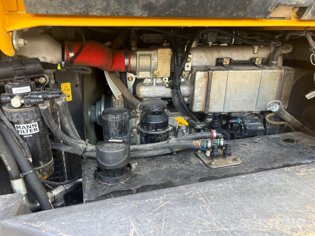 Mecalac TA 6 عربات نقل قلابة للمواقع
