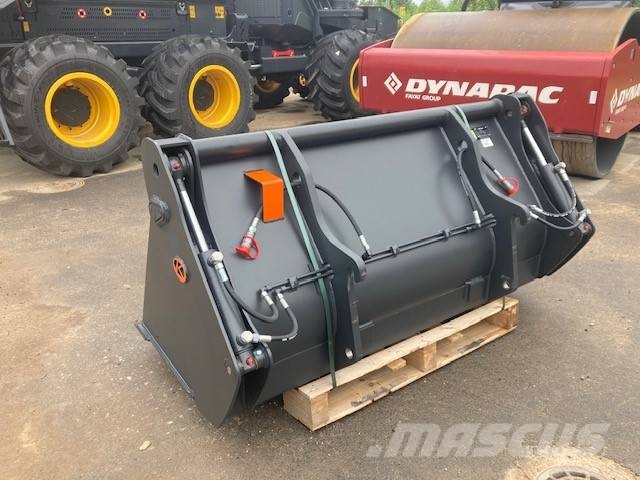 Kubota R 090 Iekrāvēji uz riteņiem