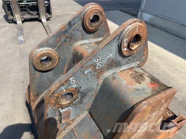 New Holland USED BUCKET 0.6M3 Retroexcavadoras