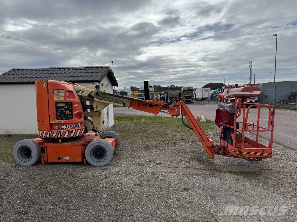 JLG E 300 AJ Knikarmhoogwerkers