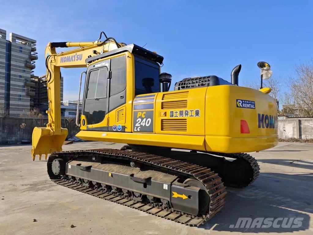 Komatsu PC 240-8 Верижен екскаватор