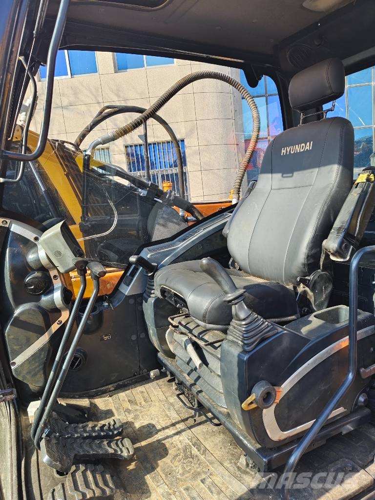 Hyundai HX 220 AL Bagri goseničarji