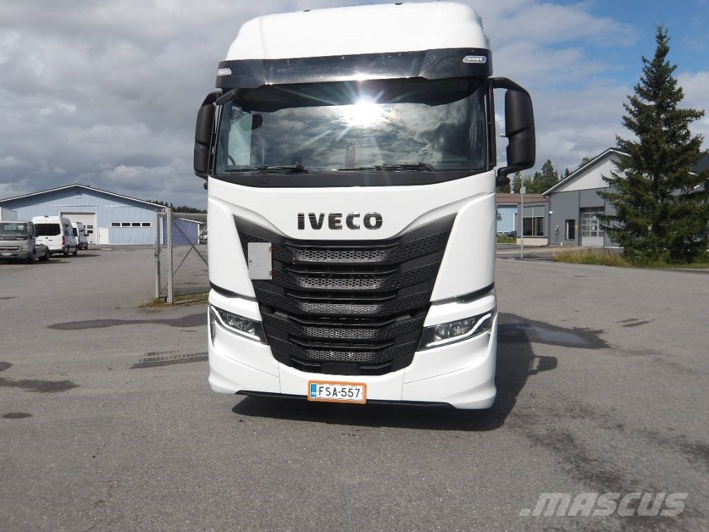Iveco S-Way AS440S49 E6 TY Naudoti vilkikai