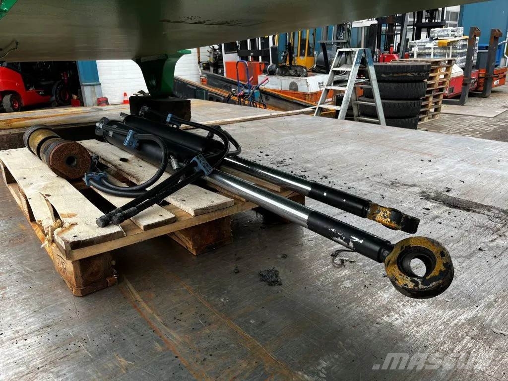 Hyster RS45-31CH Boom for reach stacker Doprava – ostatné