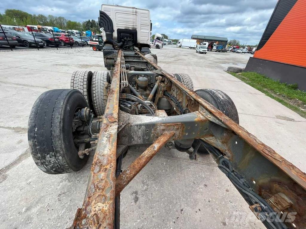 Volvo FM 9 300 6x2 CHASSIS L=8779 mm Kamioni-šasije