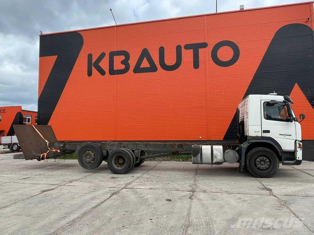 Volvo FM 9 300 6x2 CHASSIS L=8779 mm Kamioni-šasije