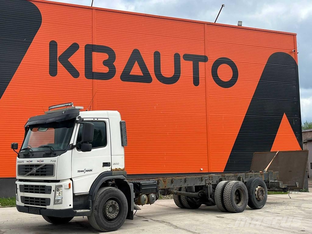 Volvo FM 9 300 6x2 CHASSIS L=8779 mm Kamioni-šasije