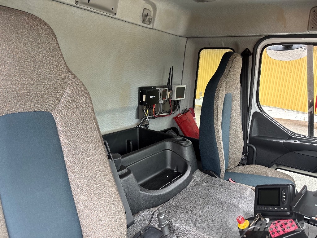 Volvo FE 320 Camion poubelle