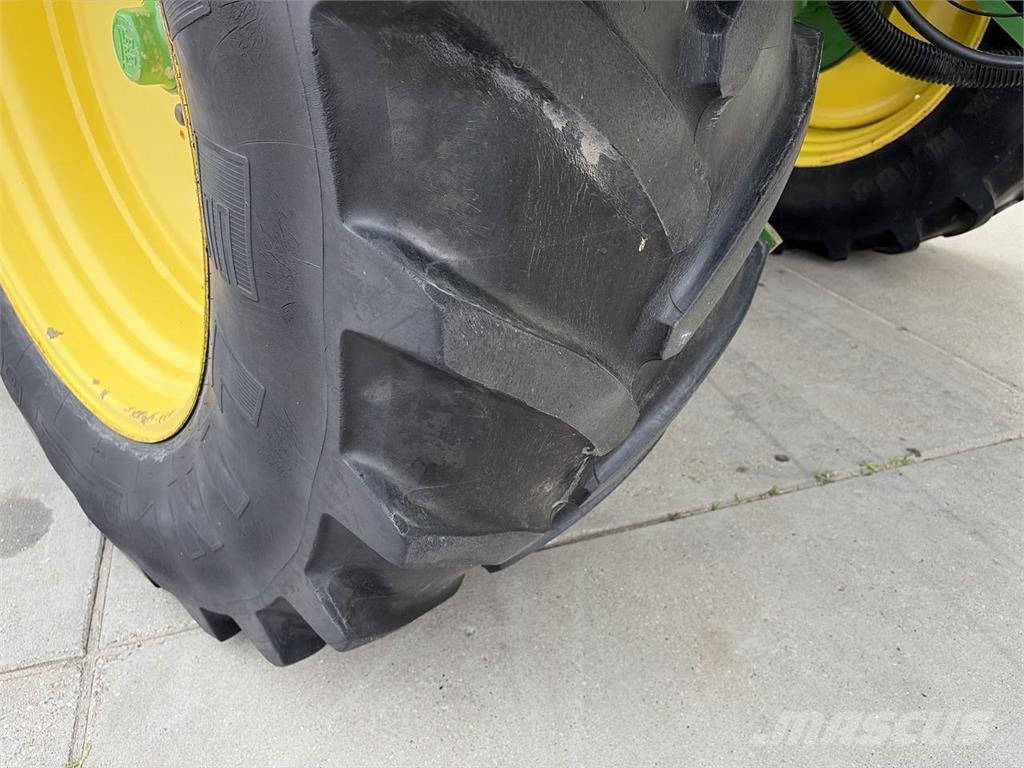 John Deere 840 Veldspuit Ρυμουλκούμενα ψεκαστικά
