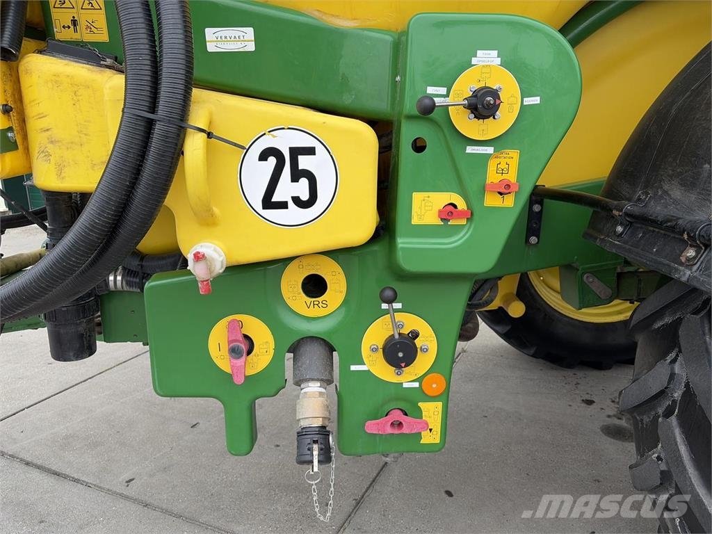 John Deere 840 Veldspuit Ρυμουλκούμενα ψεκαστικά