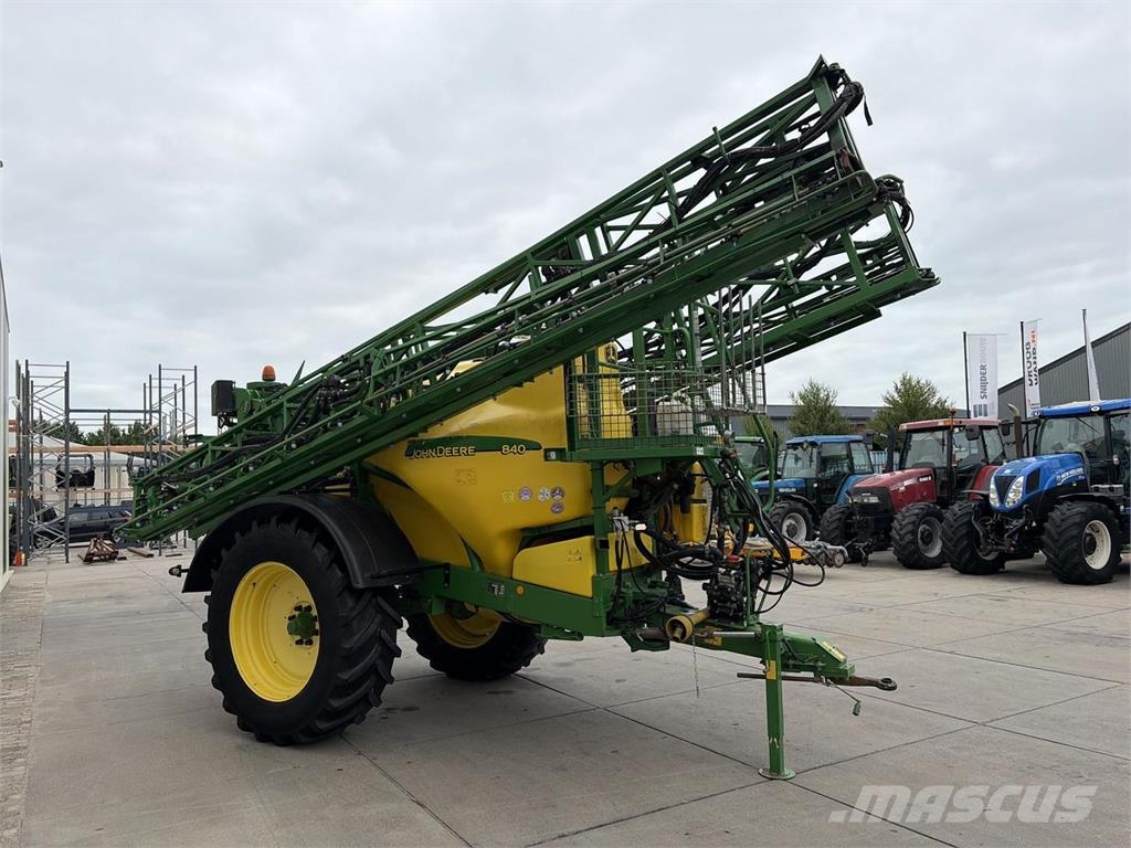 John Deere 840 Veldspuit Ρυμουλκούμενα ψεκαστικά