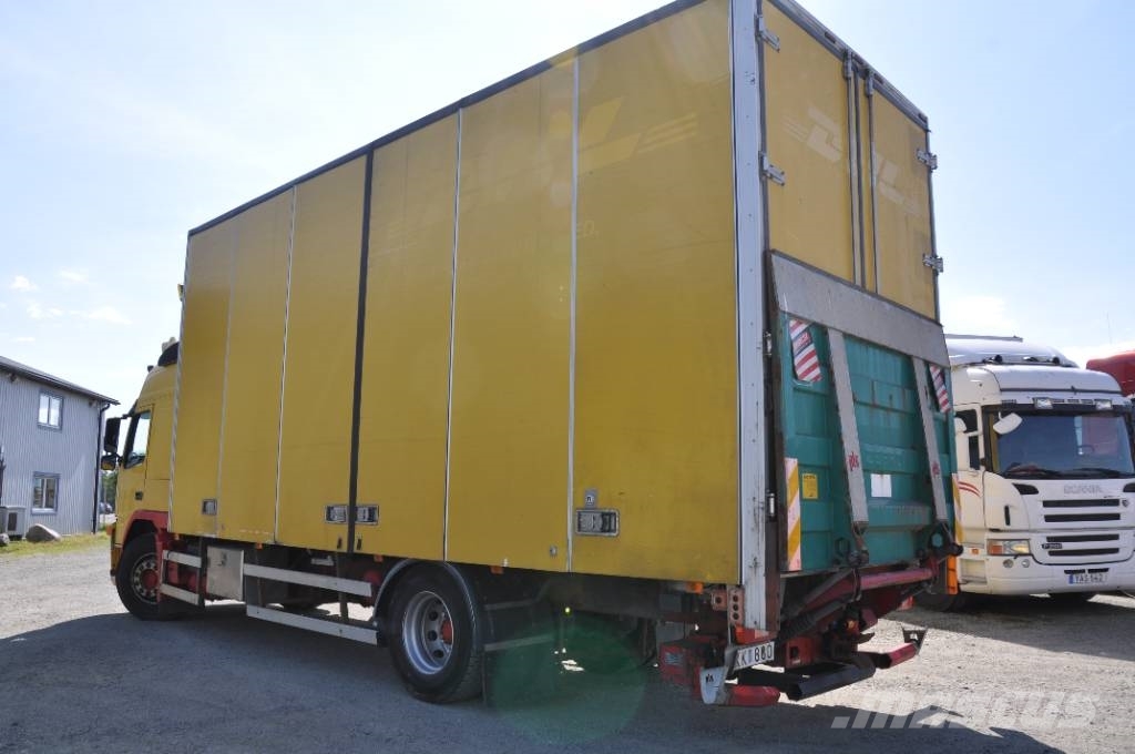 Volvo FM-340 4*2 Camiões de caixa fechada