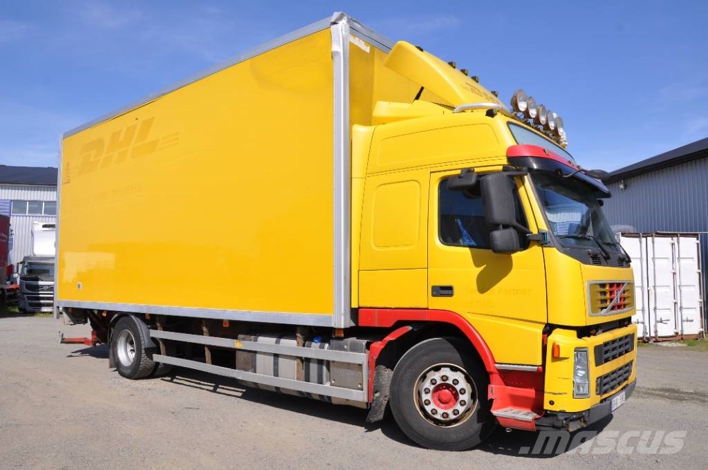 Volvo FM-340 4*2 Camiões de caixa fechada