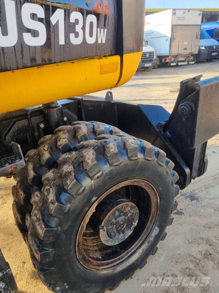 JCB JS 130 W Escavadoras de rodas