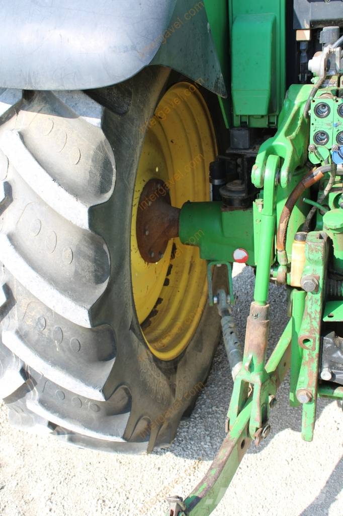 John Deere 6530 Traktori