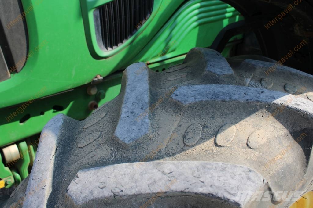 John Deere 6530 Traktori