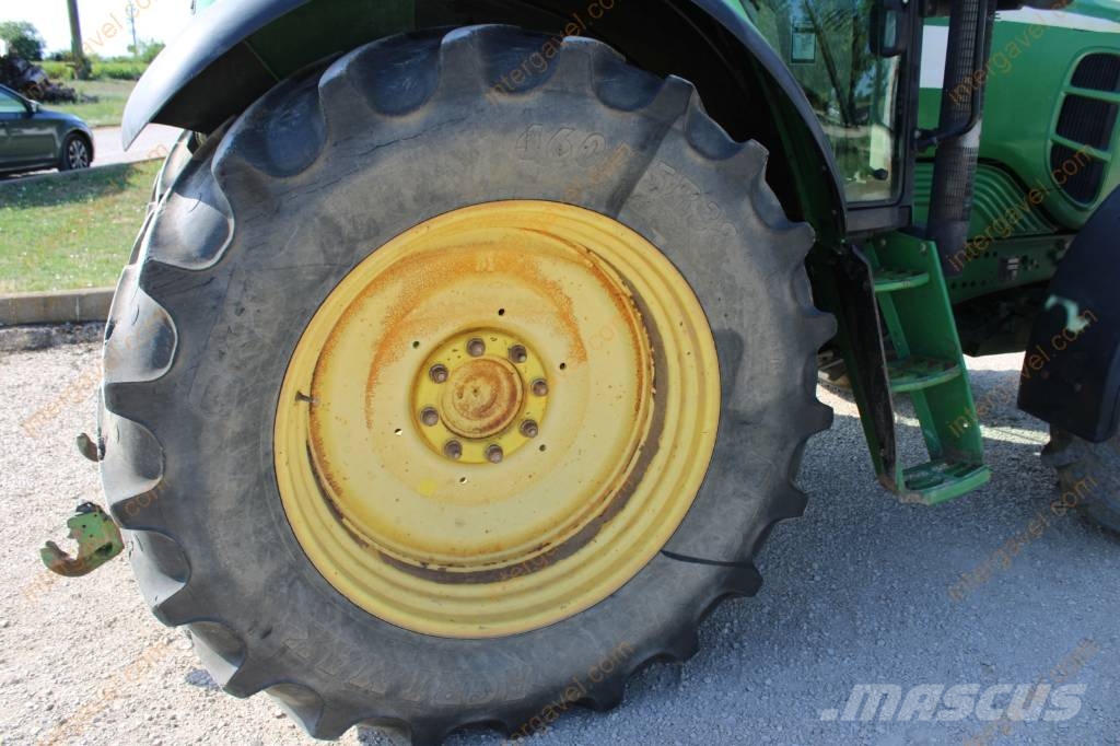 John Deere 6530 Traktori